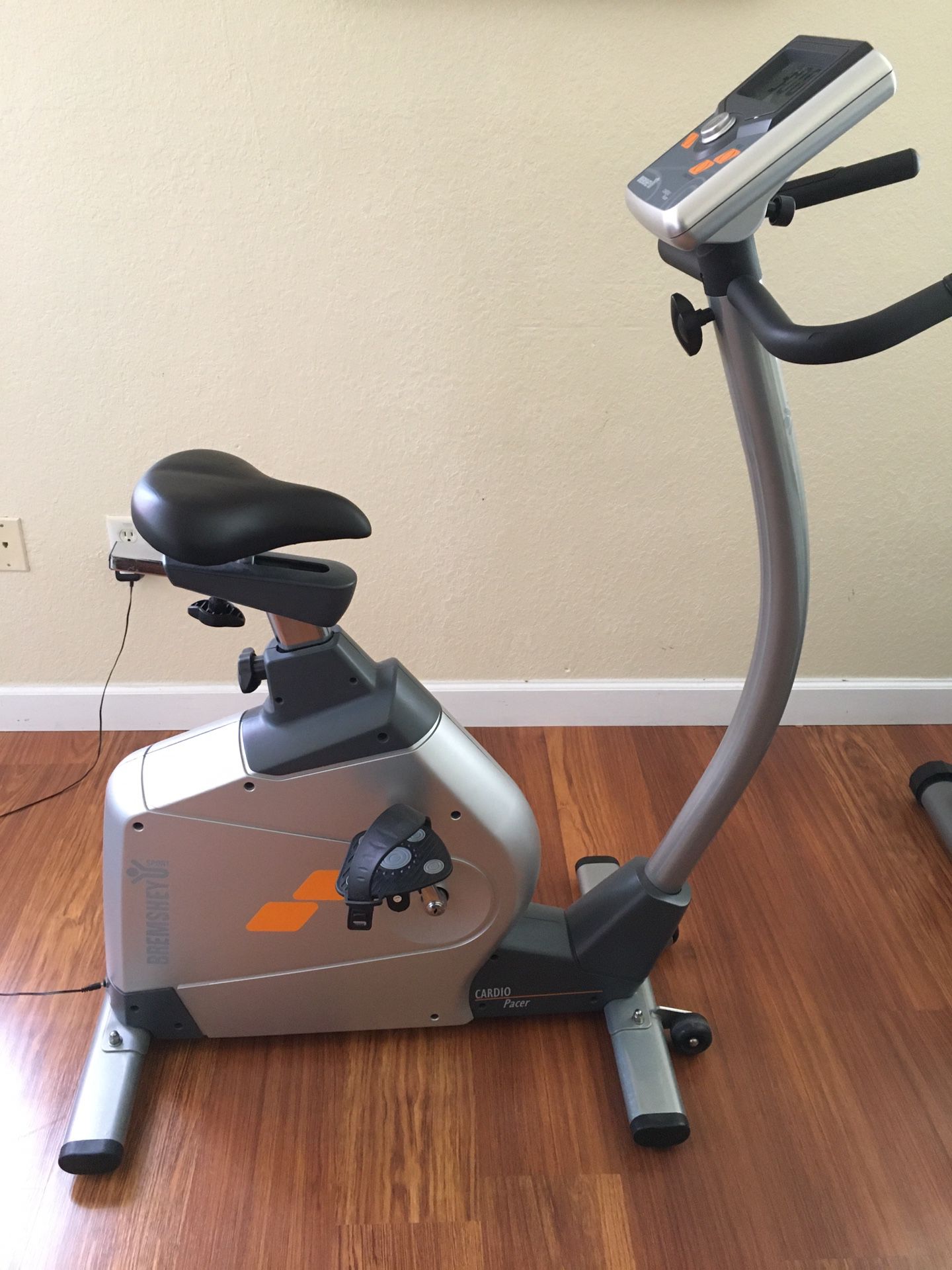 BREMSHEY CARDIO PACER EXERCISE BIKE