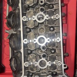 2002 Gsxr 1000 Cylinder Head