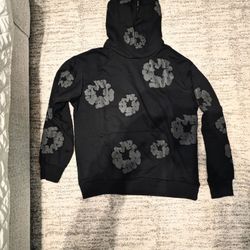 (1) Denium (1) Spider Hoodie 