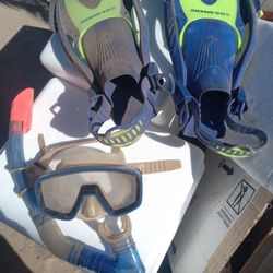 Small Mask .snorkel.and Swim Fins..