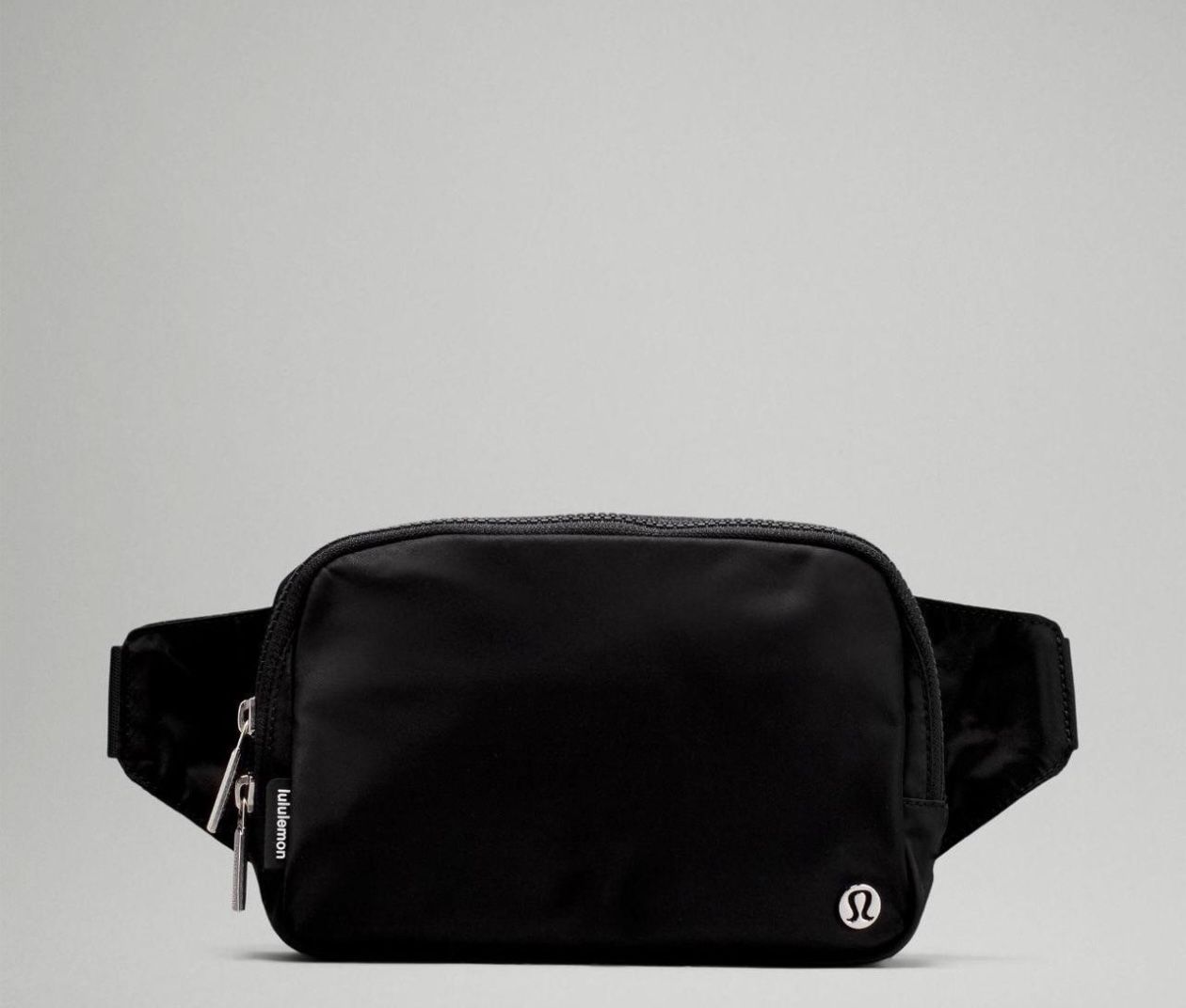 New Lululemon 2L Black Belt Bag
