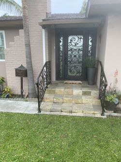 Handrail