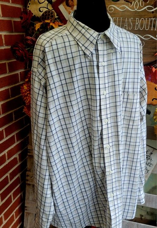 Nautica Men's Buttondown Shirt 