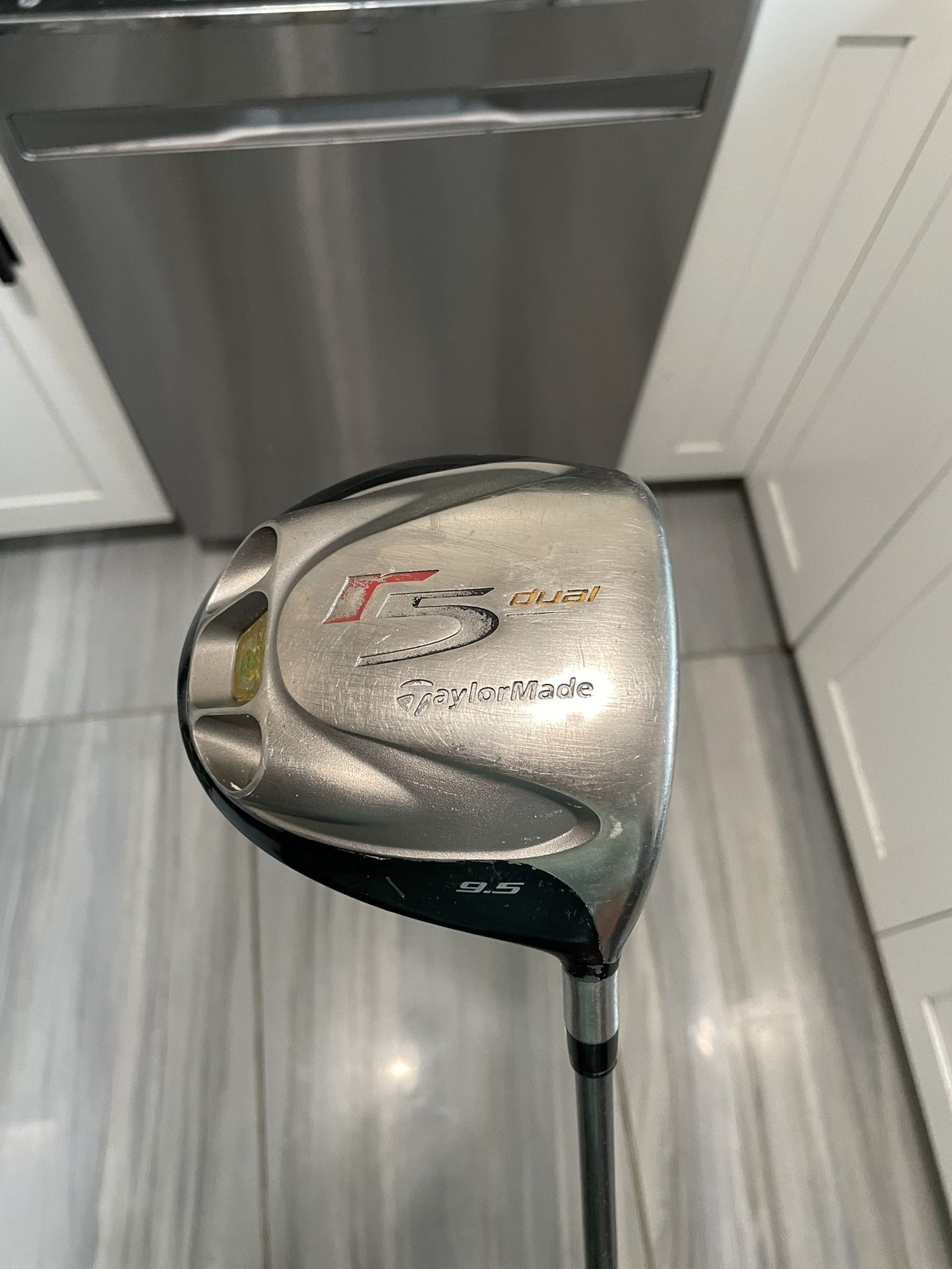 TaylorMade R5 Dual 9.5°, R Flex Shaft, 45” RH - STILL AVAILABLE