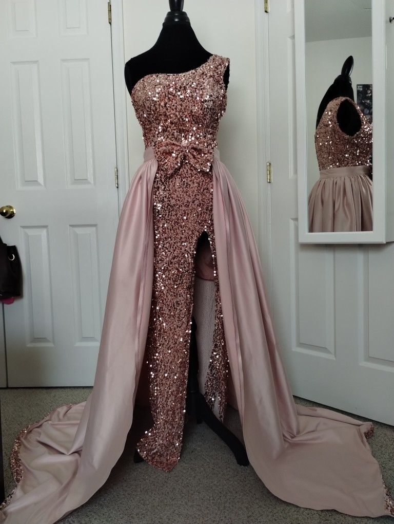 (S/M) Pink Sequin Leg Slit Prom Gown