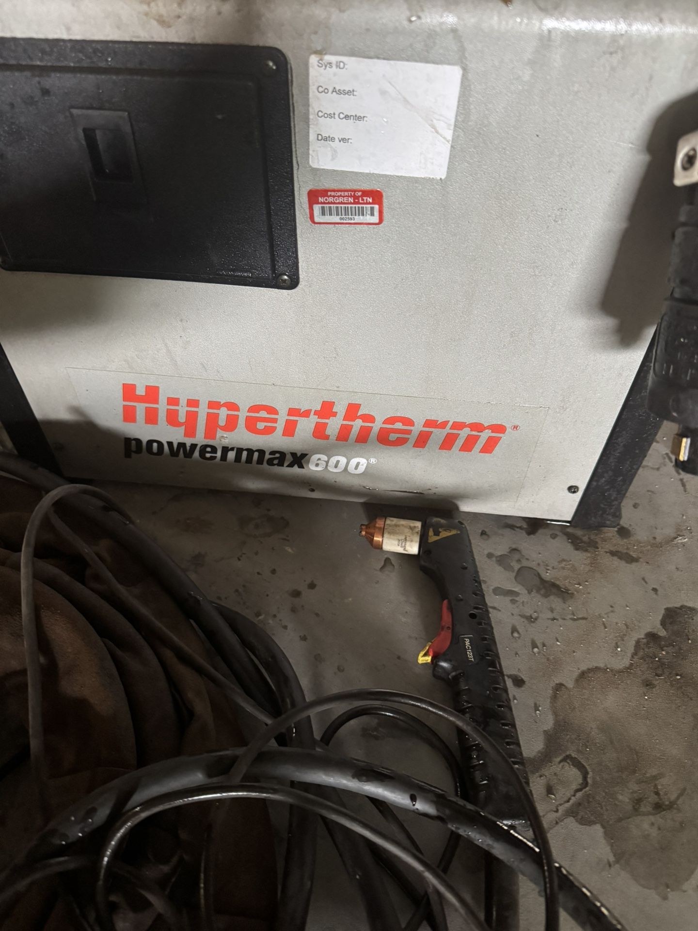 Plasma cutter hypertherm