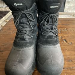 Quest Men’s Size 10 New Snow Boots