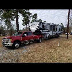 2018 Keystone Raptor 428sp ( side patio ) 5thwheel RV Toy Hauler 