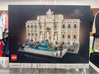 LEGO Architecture Trevi Fountain Building Set (21062) - 1880 pieces