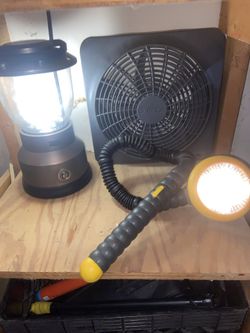 2cool Battery Fan , Long Stretchy Light And Nice Big Battery Latern