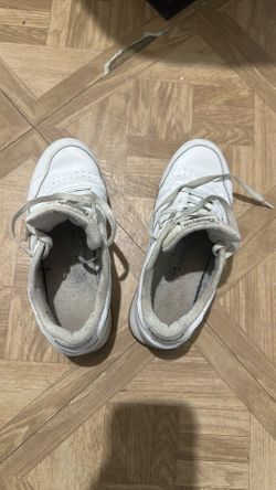 Rebok size 6 women