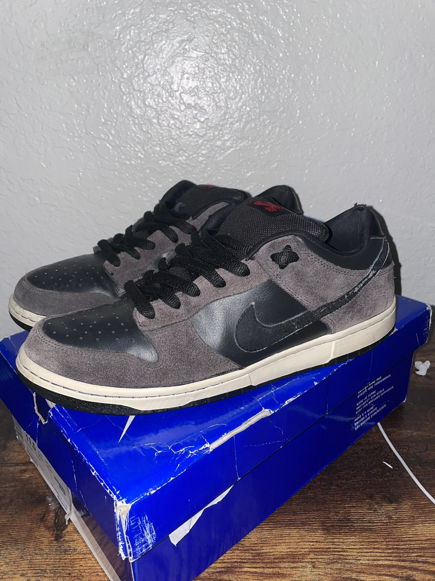 Nike SB Dunk Low “Dark Charcoal” Size