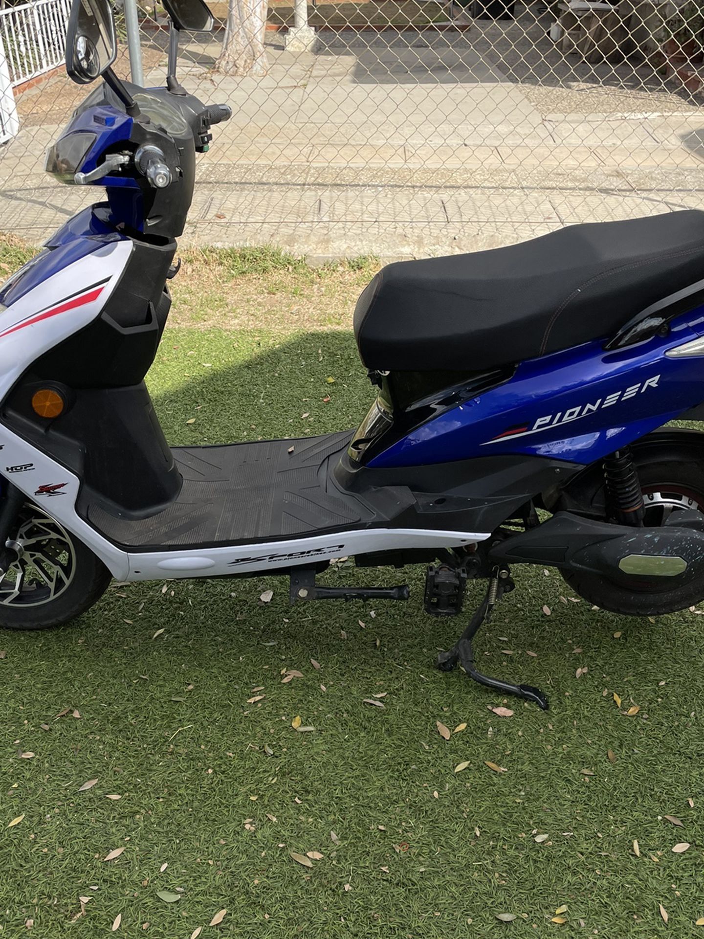 Electric Scooter/Moped
