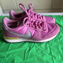 Nike Internationalist Vintage Shoe Women’s Size 7.5 