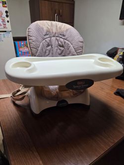 Space saver highchair
Adjustable used at grandma house.