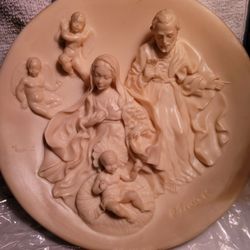 Collectible Alabaster Plate Studio DANTE di Volteradici  " Joy To The World "
