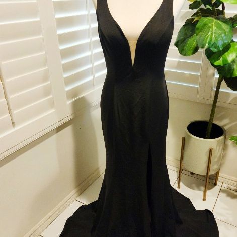 Black Evening/Formal Gown