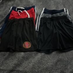Boys Size 4/5 Shorts   6 Pairs