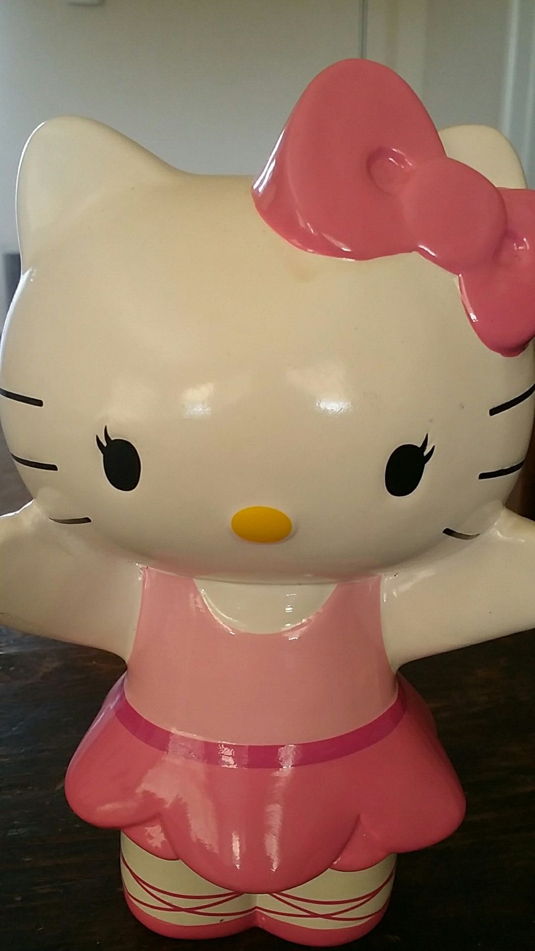Hello kitty piggy bank