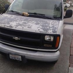 1999 Chevrolet Express