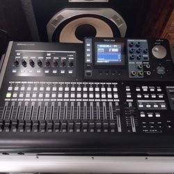 tascam dp24sd Standalone Recording Studio With  SD Card  Super Clean Amazing Condition 