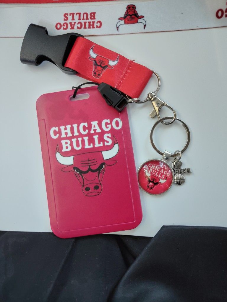 Chicago Bulls ID Badge Lanyard Necklace And Keychain Set