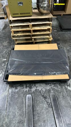 Land Rover 2003-2012 (New) Rear Cargo Cover Panel 