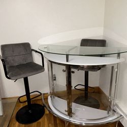 Modern Bar Set With Stools