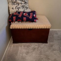 Blanket/Shoe Storage Bench