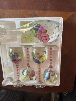 Glass Cups pretty grape Designs