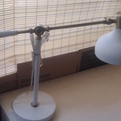 New White Desk lamp