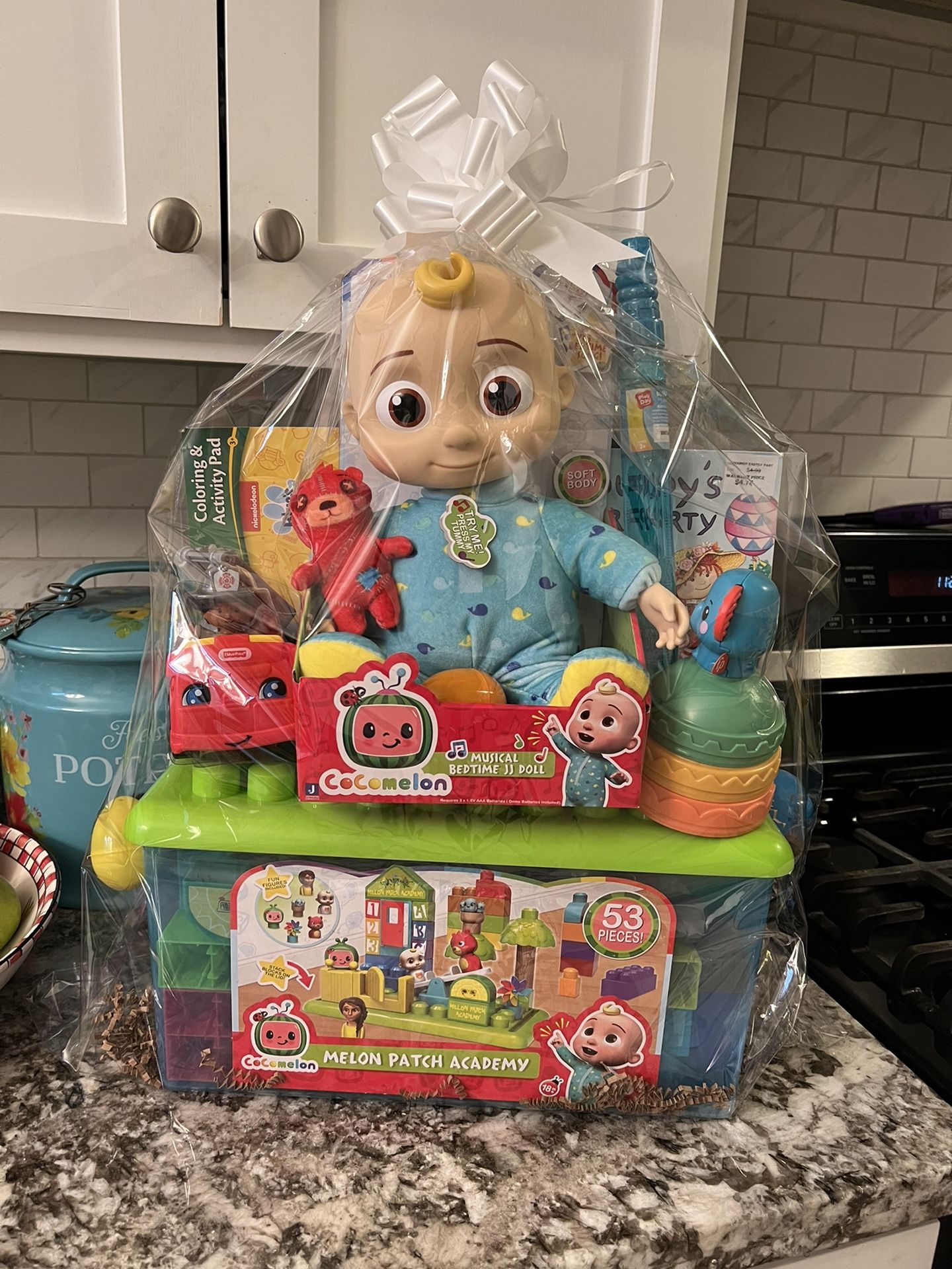 Valentine Basket for Sale in Houston, TX - OfferUp