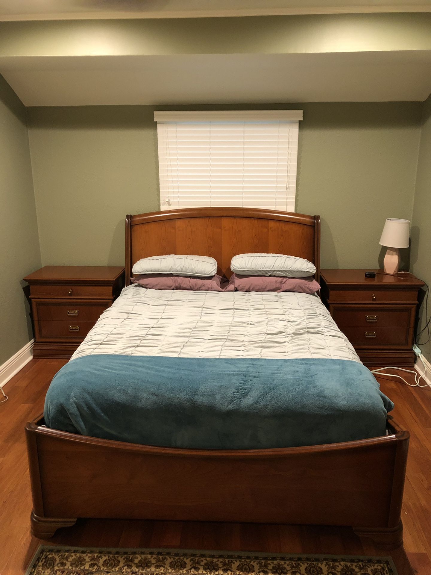 Italian Bedroom Set (4 pieces)