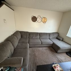 Sectional Couch And Pillows