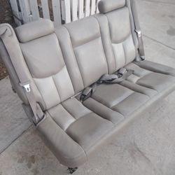 3 Road Seat