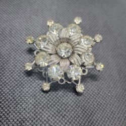 Snowflake/sunburst Silver Brooch