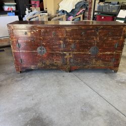Hutch Distressed 
