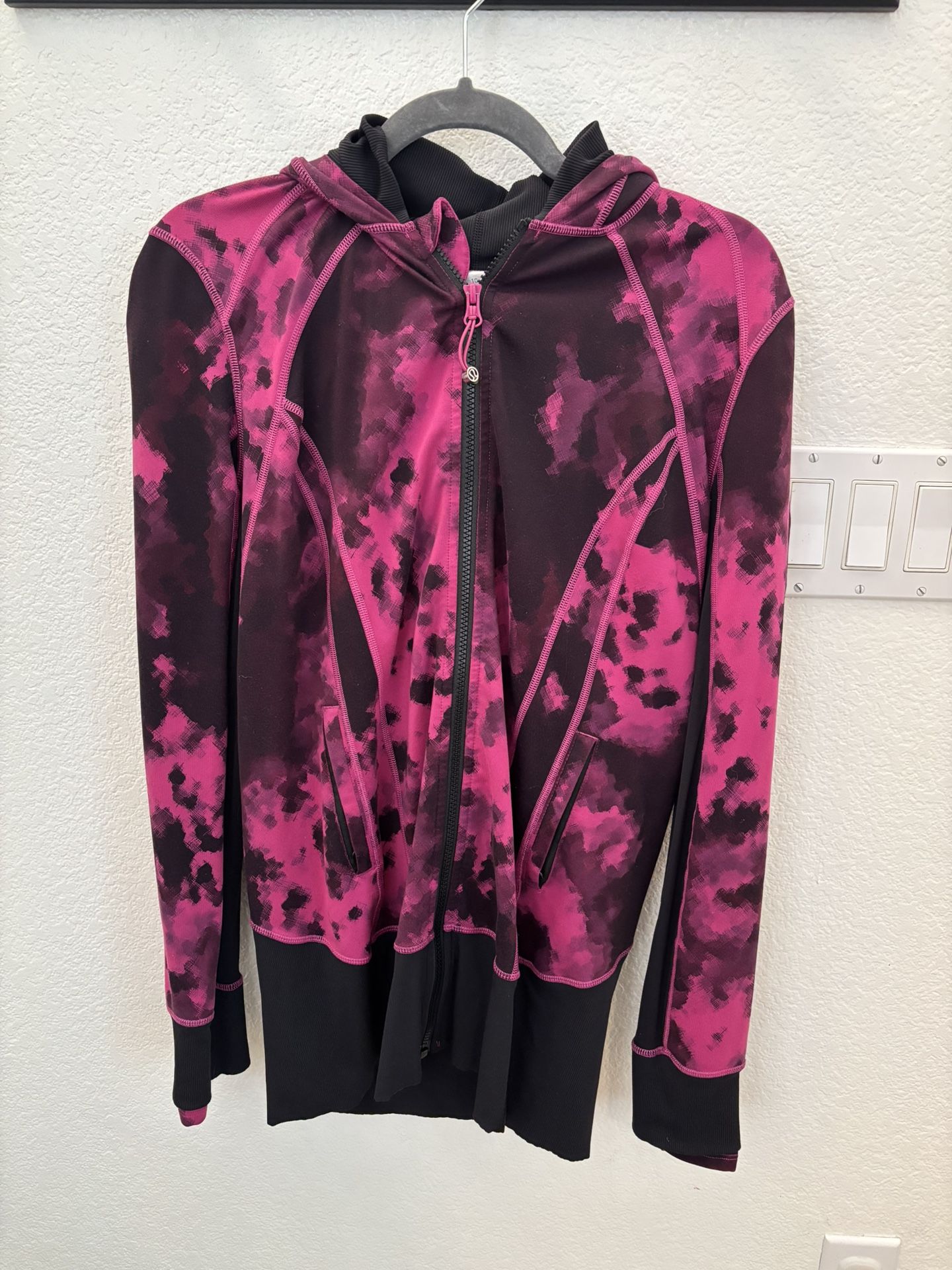 Lululemon Jacket-size 10