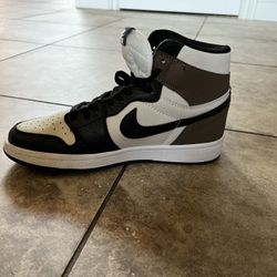 Air Jordan 1  Dark Mocha