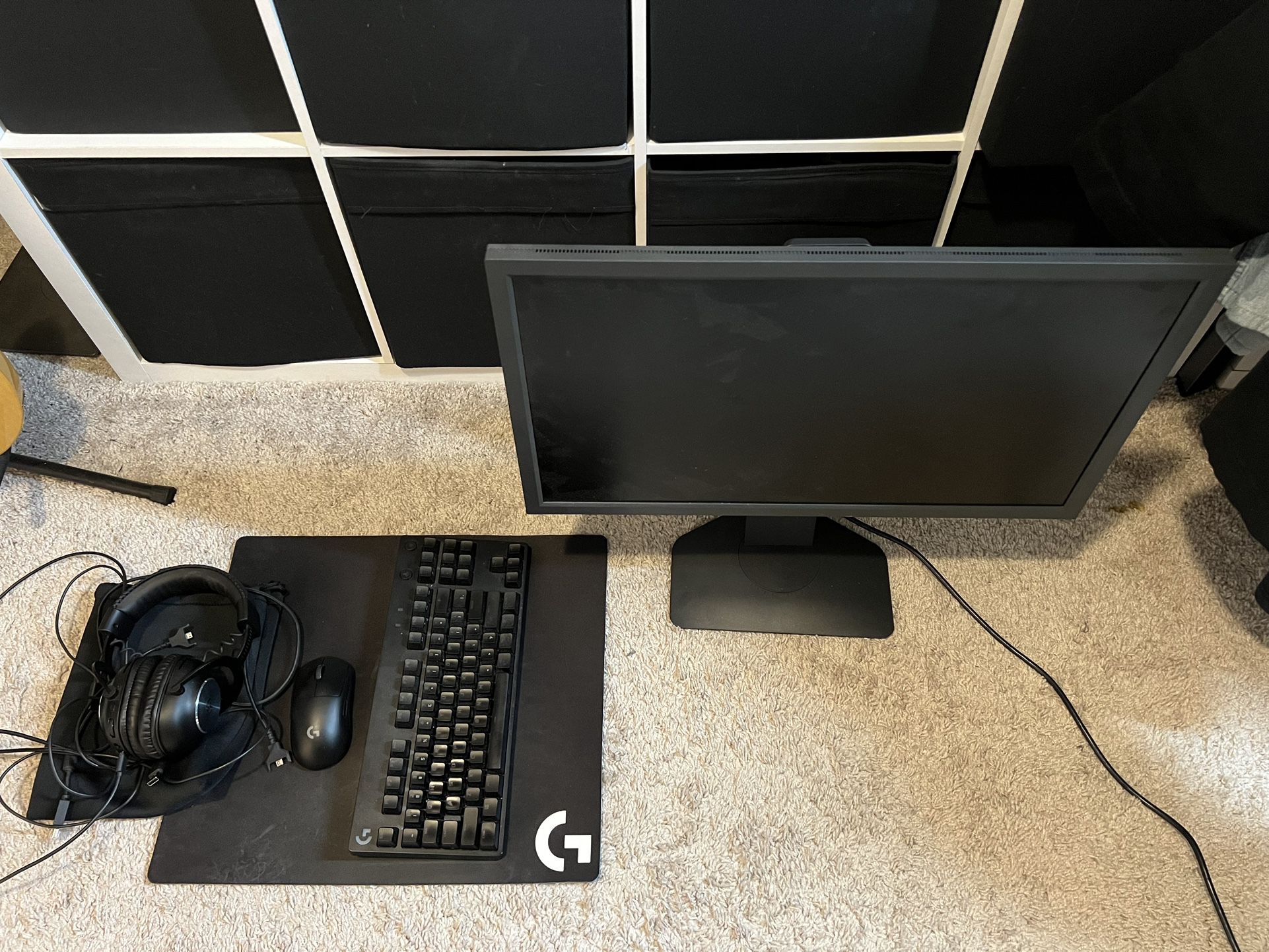 FPS Gaming Peripherals Zowie BenQ Zowie Logitech Mouse Keyboard Headset Monitor