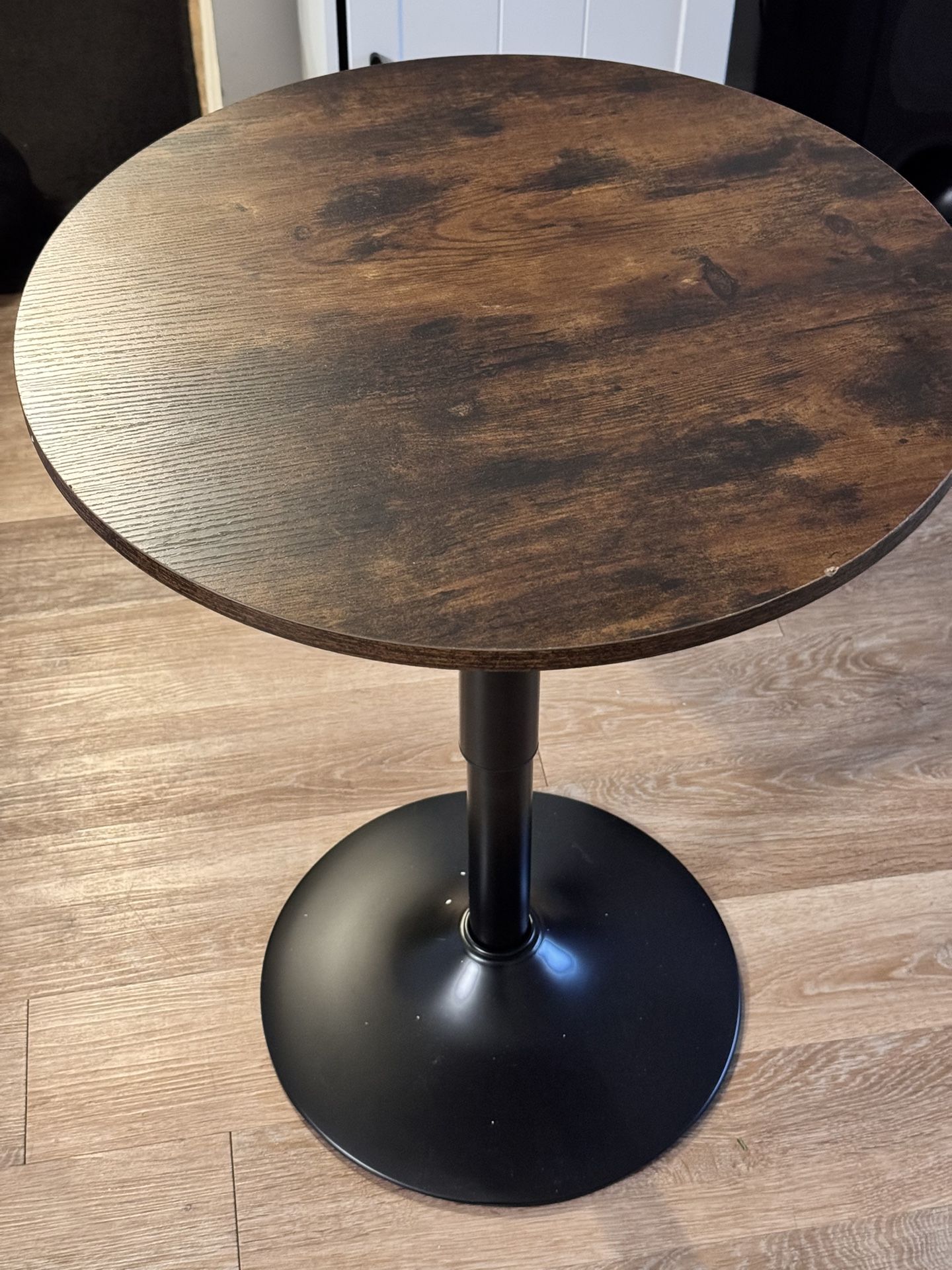 Bar table, coffee table, small table
