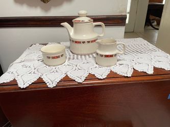 Carrigdhoun Pottery tea set