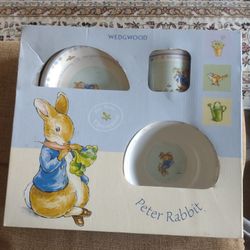 Wedgewood Peter Rabbit Set