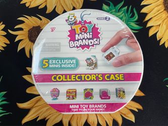 ZURU 5 Surprise Toy Mini Brands, Collector’s Case with 5 Exclusive Minis