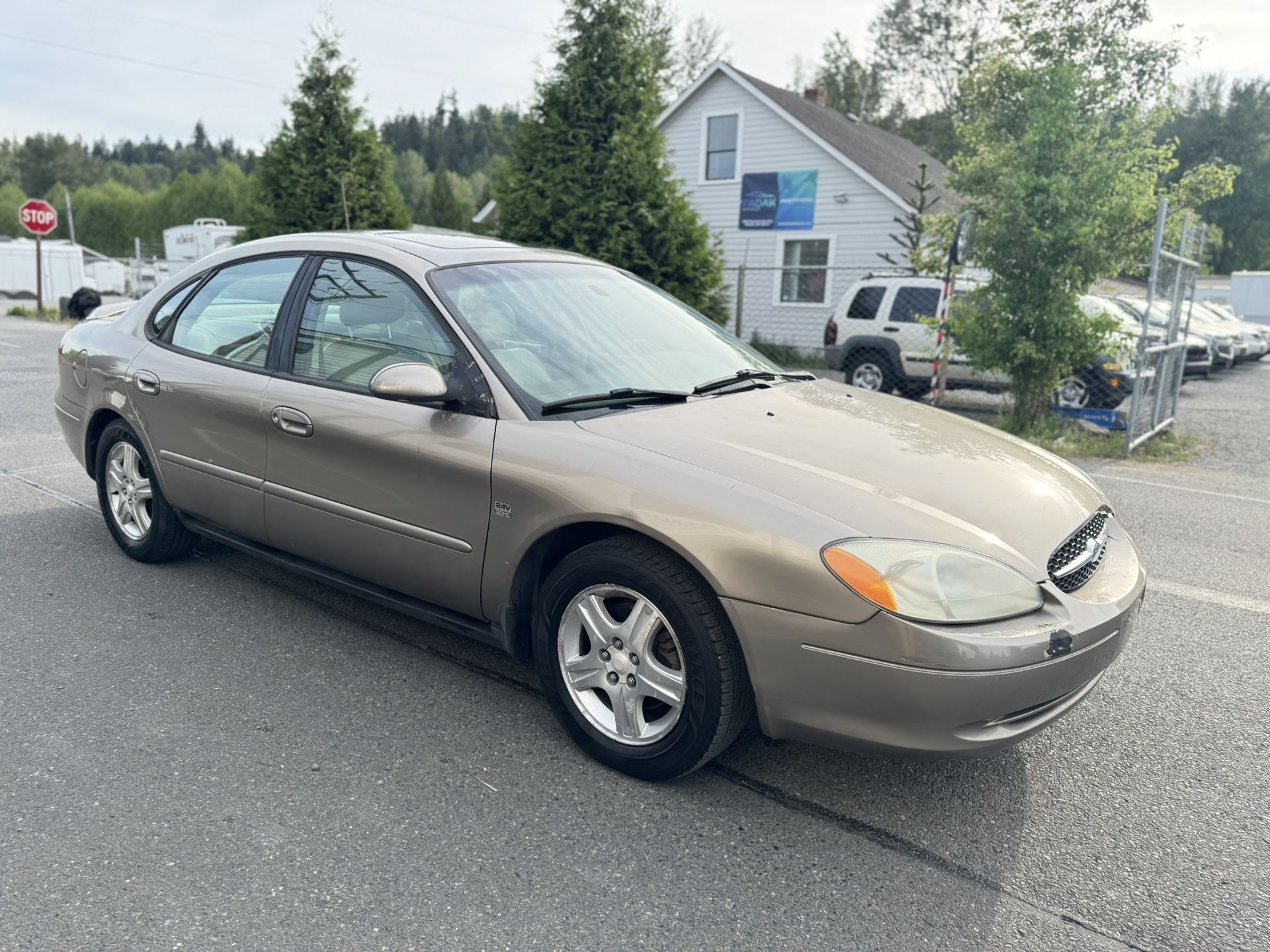 2002 Ford Taurus