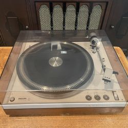 Vintage Philips GA 212 Turntable