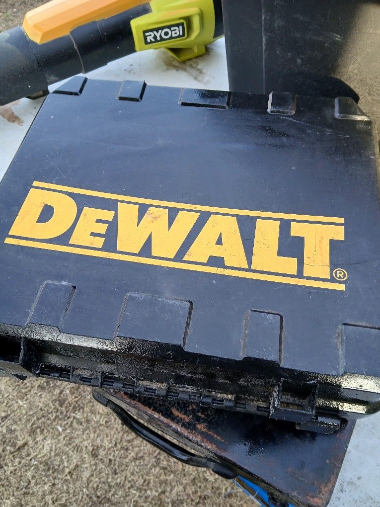 Drywall Drill guns Dewalt