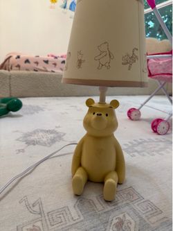 Winnie the poo night lamp