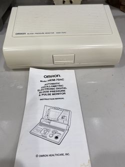 Omron  Automatic Electronic Upper Arm Blood Pressure  And Pulse Monitor 