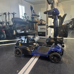 Four-wheeled electric vehicle